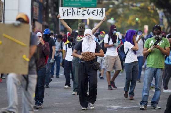 Venezuela necesita una intervención política exterior: Washington Post