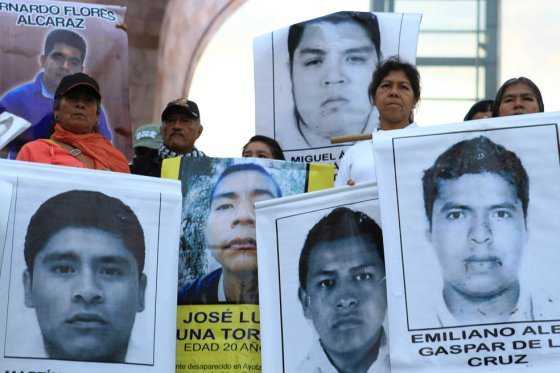 Arrestan en México a líder de cartel vinculado a desaparición de 43 estudiantes