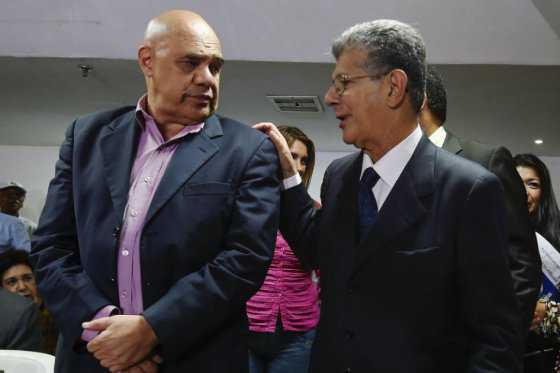 Oposición venezolana celebra decisión de la OEA de invocar Carta Democrática