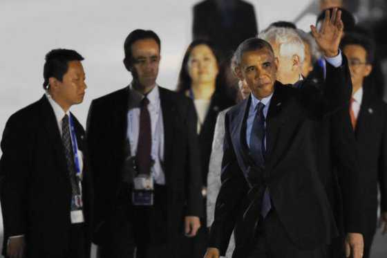 Obama llega a Japón para visita a Hiroshima y encuentro del G7