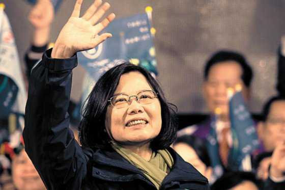 Tsai Ing-wen se posesionó como la primera mujer presidente de Taiwán