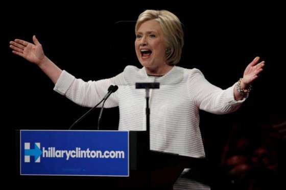 Hillary Clinton se impone también en las primarias demócratas de California