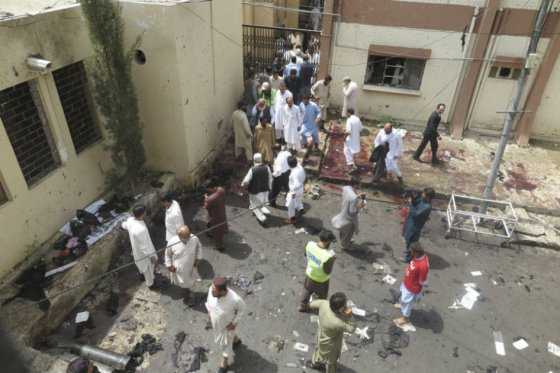 ONU califica de ‘abominable’ ataque contra hospital en Pakistán que dejó 69 muertos