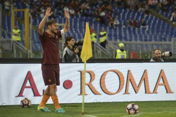 Francesco Totti, el eterno capitán de la Roma cumple 40 años