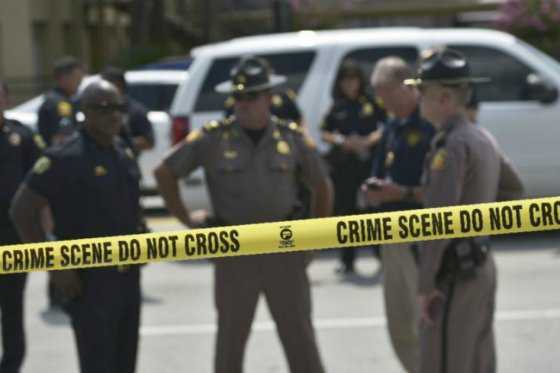Un adulto muerto y dos niños heridos tras tiroteo en escuela de Carolina del Sur, EE.UU.