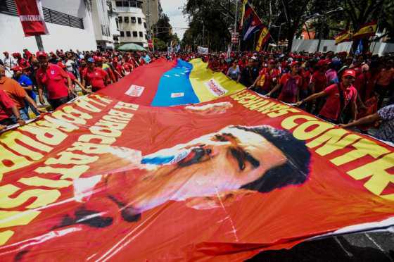 El peligroso escenario de Venezuela tras la suspensión del proceso revocatorio