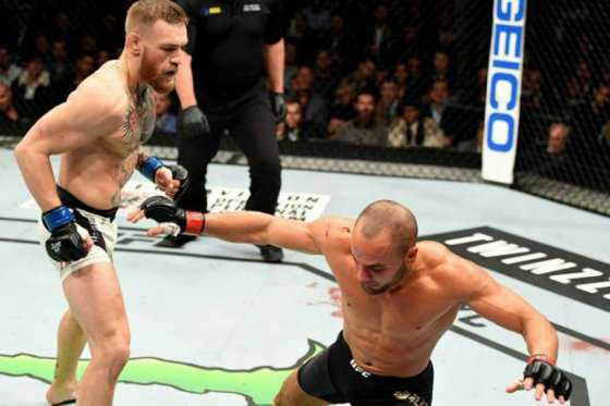 UFC 205: McGregor se convirtió en el primer peleador en tener dos cinturones de diferentes divisiones