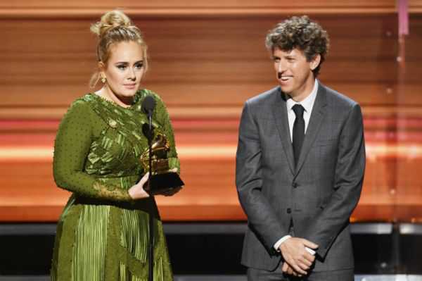 Adele arrasó en los Grammys