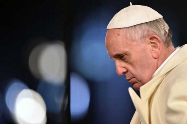 Papa garantiza «severidad extrema» con curas pederastas