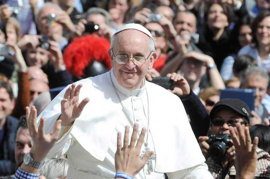 Papa Francisco confirma su visita a Colombia en 2017