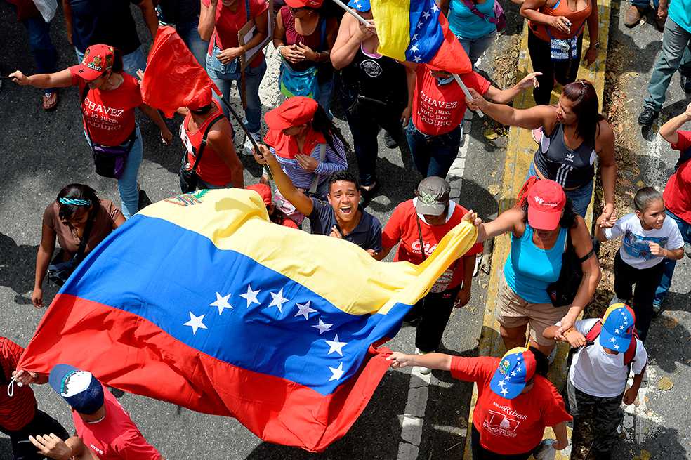 Chavismo marchará de nuevo en Caracas en medio de ola de violencia que deja 51 muertos