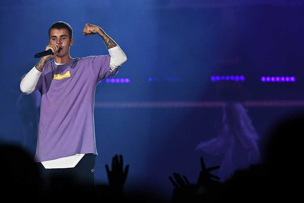 Justin Bieber lanza «Friends», una súplica a su exnovia