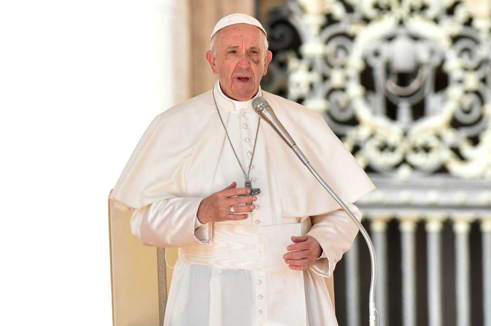 Papa anuncia que no habrá recursos ni concederá gracia a curas pederastas