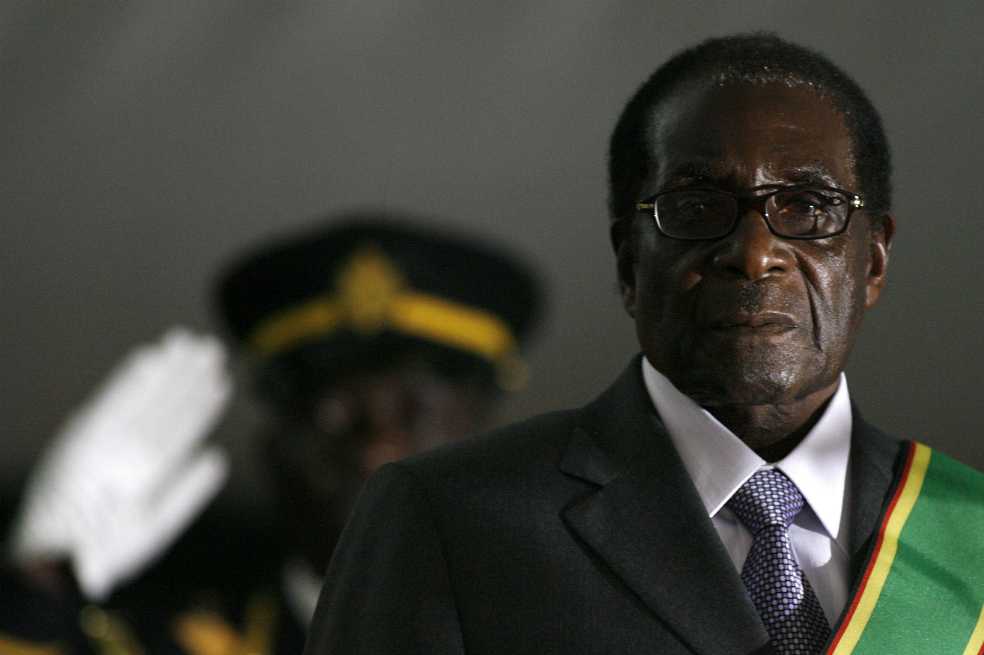 Una semana después del golpe de estado: dimite el presidente de Zimbabue
