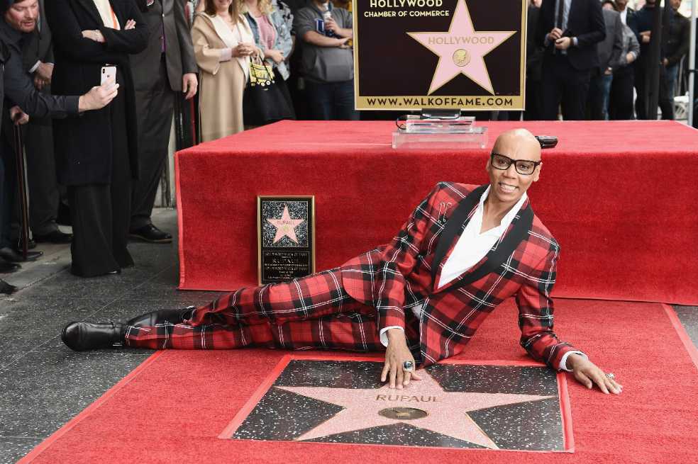 RuPaul, primera drag queen en tener una estrella en el Paseo de la Fama