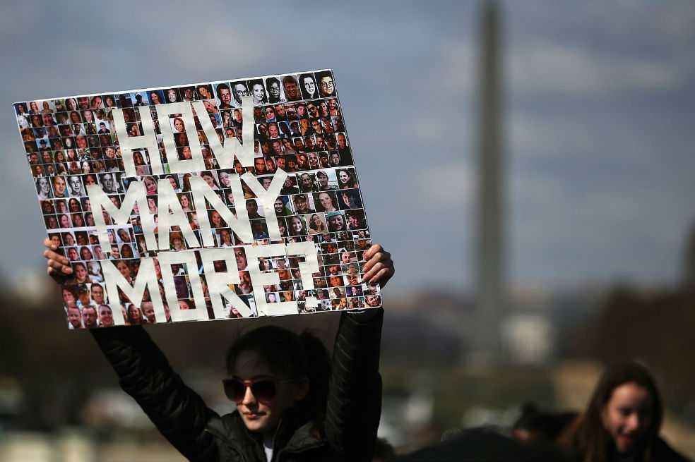 «¡Basta!»: estudiantes se movilizan en EE.UU. contra las armas en las escuelas