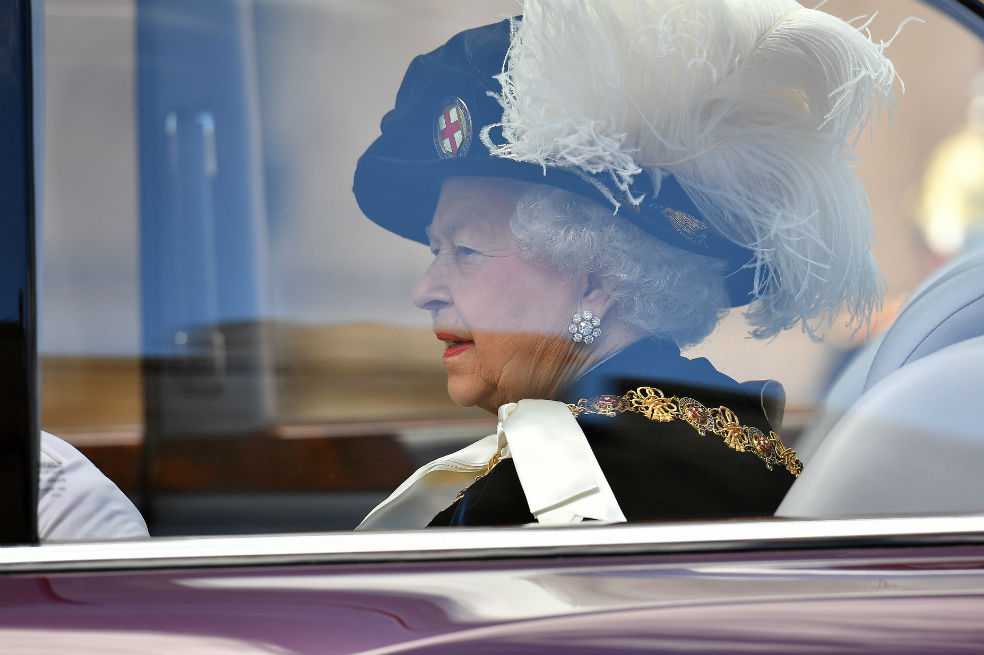 Monarquía británica celebrará su primera boda homosexual