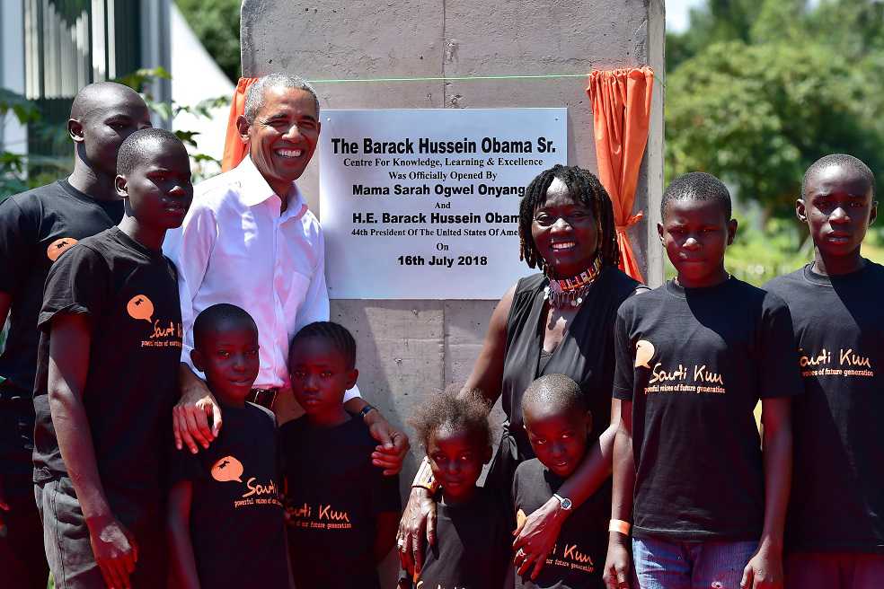 Barack Obama visitó el hogar de sus ancestros en Kenia