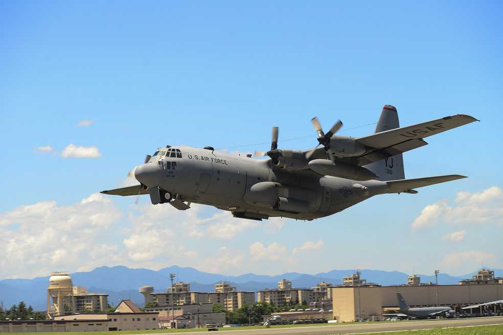 Seis desaparecidos tras colisión de dos aviones del ejército de EEUU sobre Japón