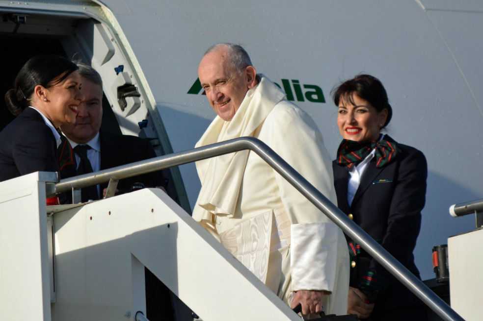 Papa emprende viaje a Panamá para participar en Jornada Mundial de la Juventud