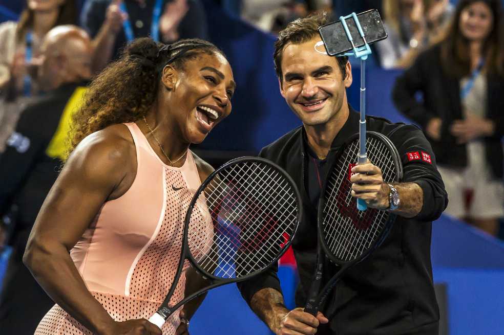 Roger Federer gana a Serena Williams en su esperado partido en la Copa Hopman