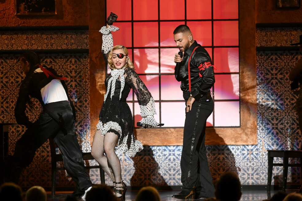 Así fue el show con hologramas de Madonna y Maluma en los Billboard 2019