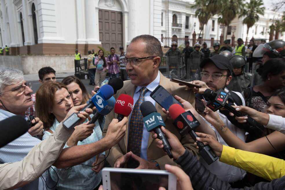 Tribunal Supremo venezolano ordena procesar penalmente a seis diputados opositores