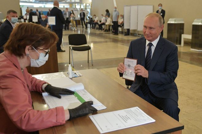 Último día de referéndum sobre la reforma constitucional de Putin, ¿qué puede ocurrir?