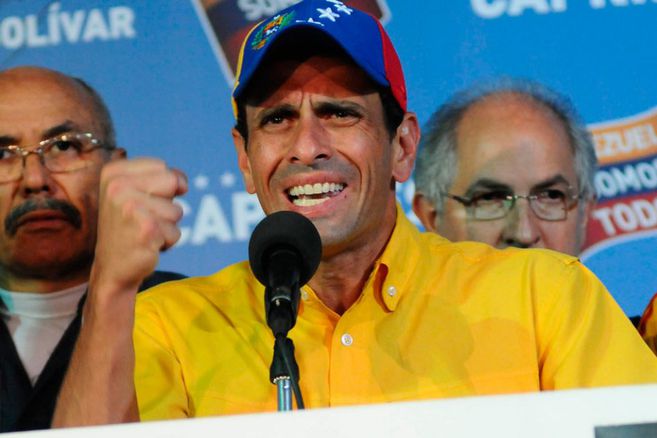 Capriles da un golpe sobre la mesa y pone en jaque el liderazgo de Guaidó