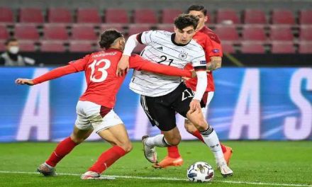 Alemania y Suiza se repartieron los puntos en un festival de goles