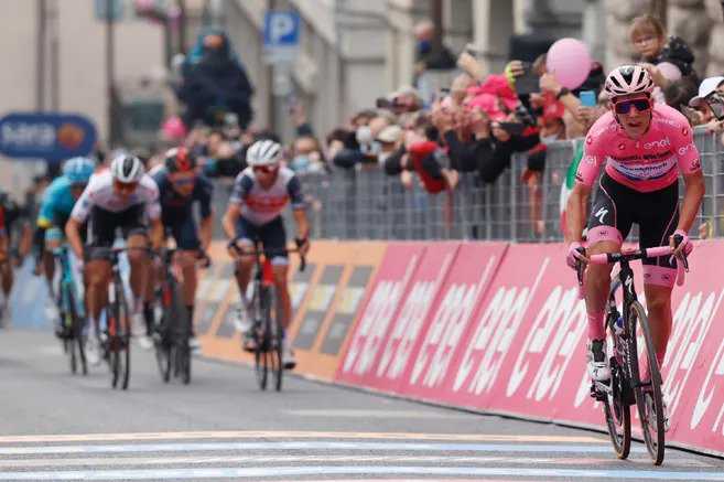 Esta es la clasificación general del Giro de Italia 2020 tras la etapa 16