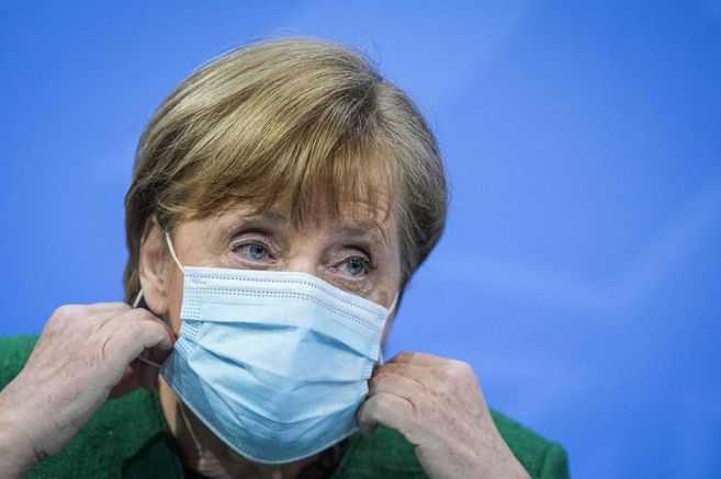Angela Merkel no respalda a Biden: “Vacunas anticovid deben seguir protegidas”