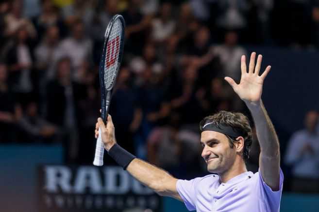 Subasta con objetos de Roger Federer recaudó más de cuatro millones de dólares