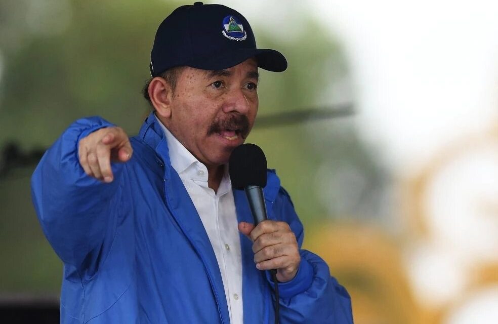 Nicaragua llama a consultas a su embajador en Colombia
