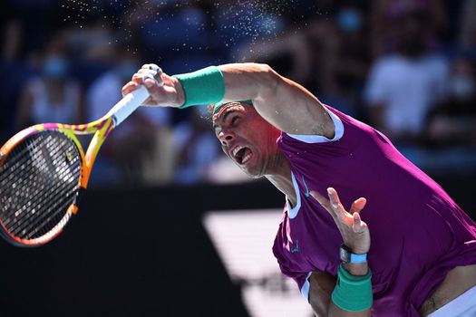 Nadal y Barty, a semifinales del Abierto de Australia