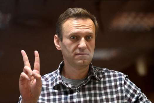 Alexei Navalny, opositor ruso, está en estado crítico, tras posible envenenamiento