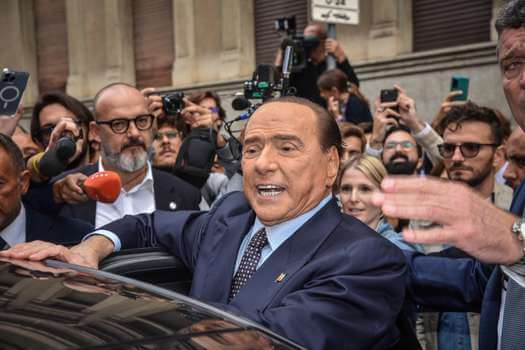 Silvio Berlusconi, ex primer ministro de Italia, en cuidados intensivos