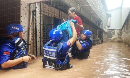 Las fuertes lluvias en China mataron a 15 personas y desplazaron a miles más