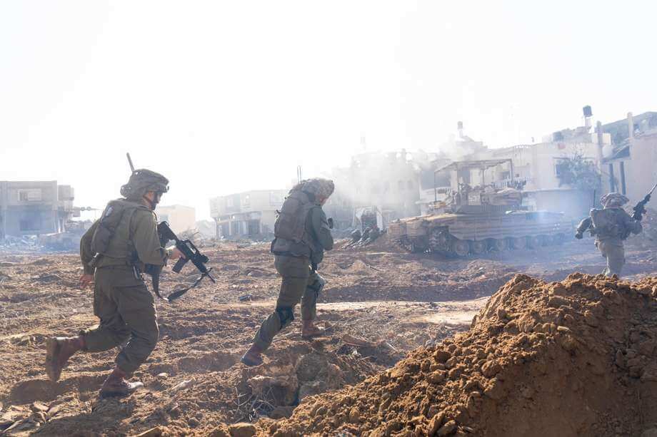 Israel asedia Jan Yunis en Gaza, pero sufre cifra récords de bajas en terreno