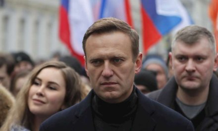Viuda de Navalni asegura que su esposo fue asesinado con Novichok: ¿qué es?